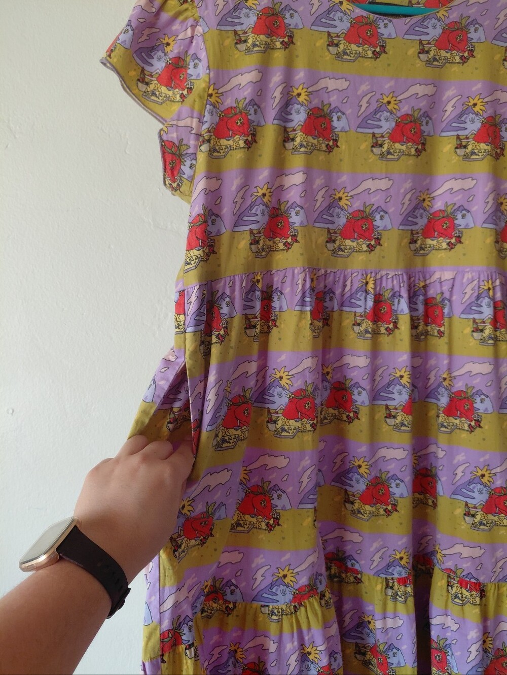 Nooworks Frida Tiered Dress With Pockets Strawberry Picnic - Picture 2 of 7
